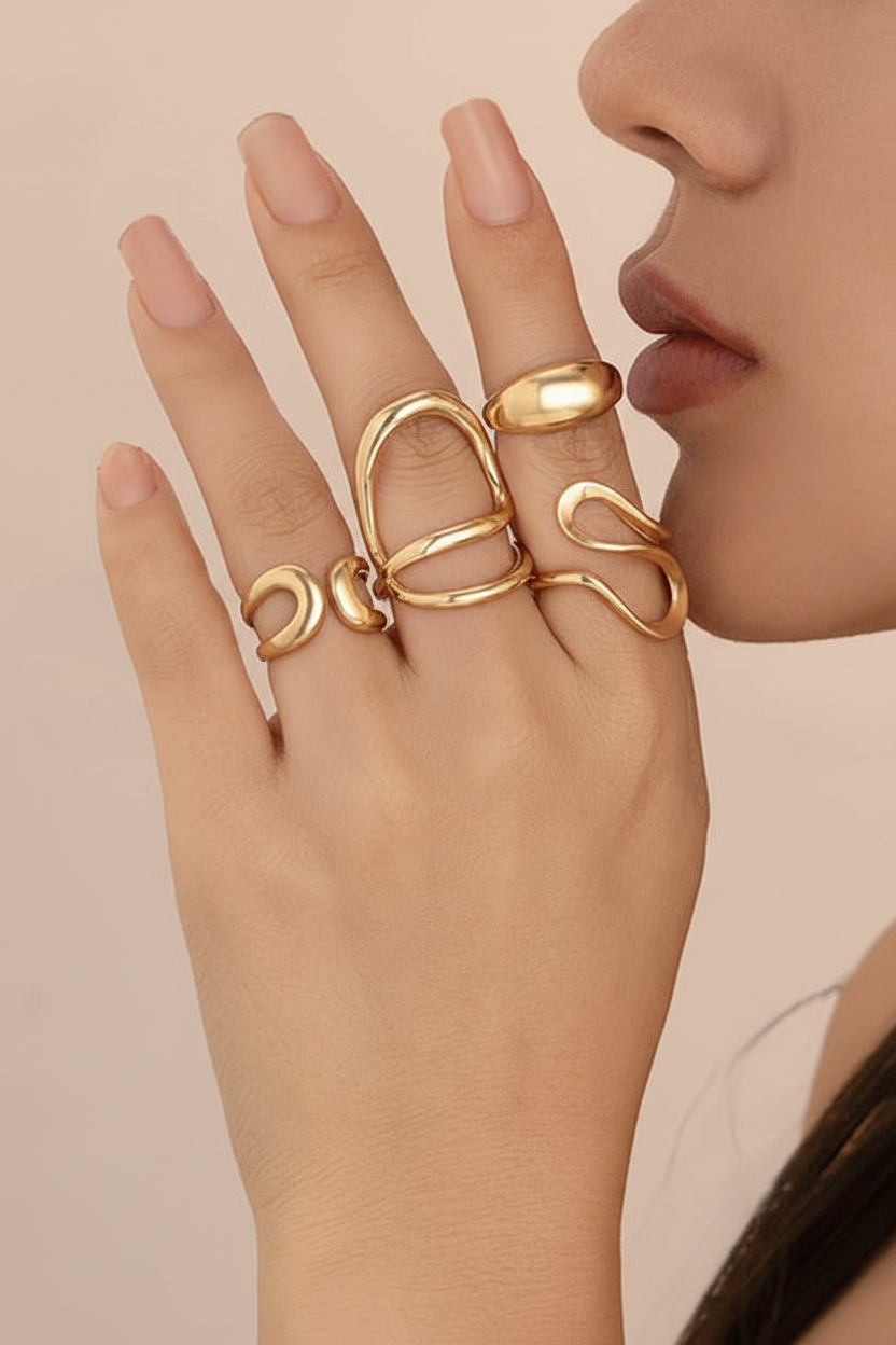 All 4 rings on hand